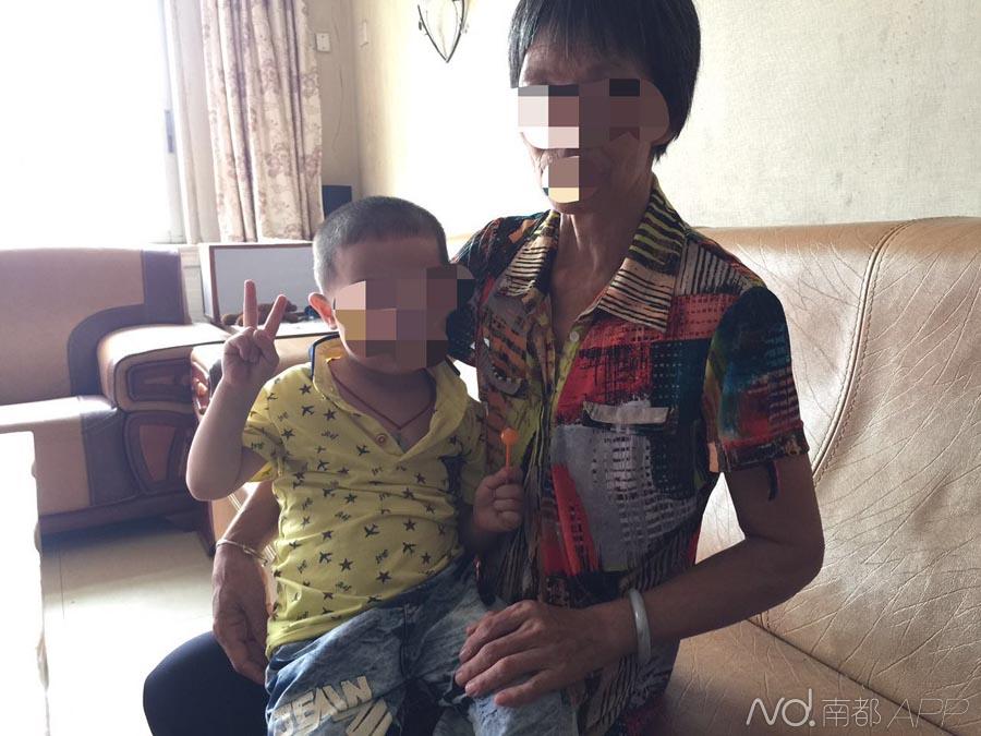 帮帮他!4岁男童身患肾病综合征 母亲却提出离婚拿走救命钱